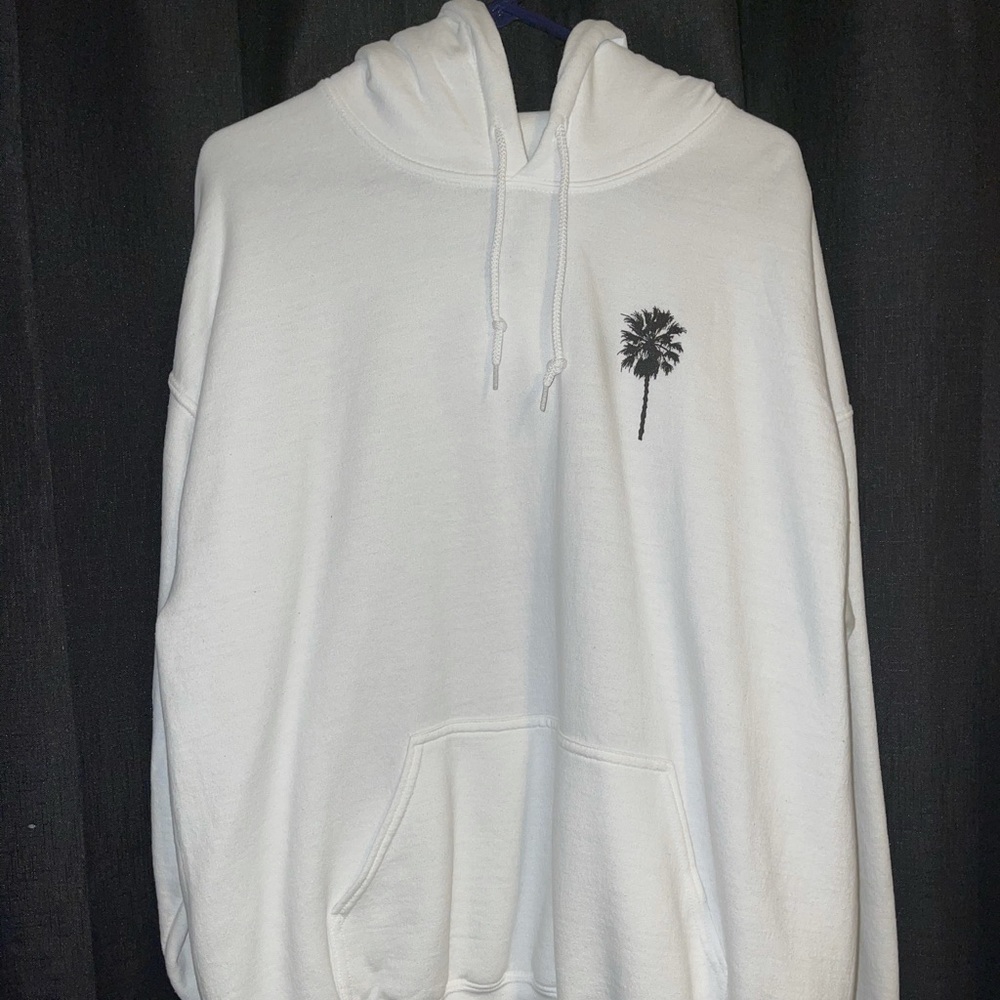 Men’s white hoodie with California graphic